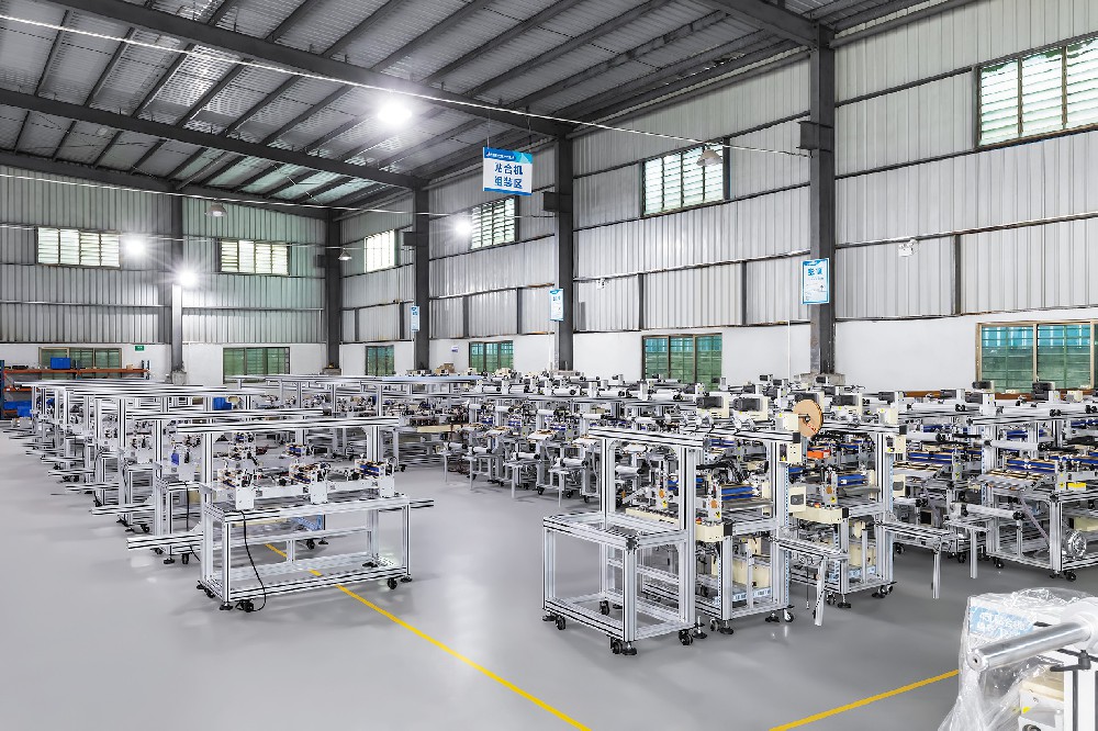 贴合机车间-华体会在线平台（中国）官网